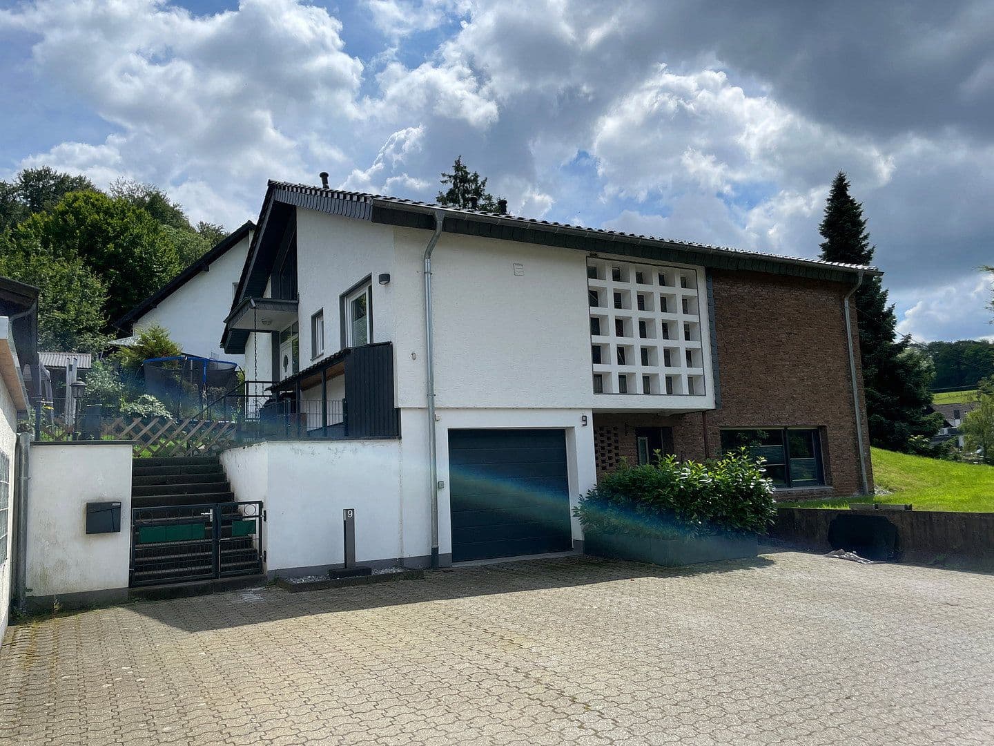 Pronájem domu 115 m², pozemek 1.850 m², Bergisch Gladbach, Severní Porýní-Vestfálsko Pronájem domu 115 m², pozemek 1.850 m², Bergisch Gladbach, Severní Porýní-Vestfálsko