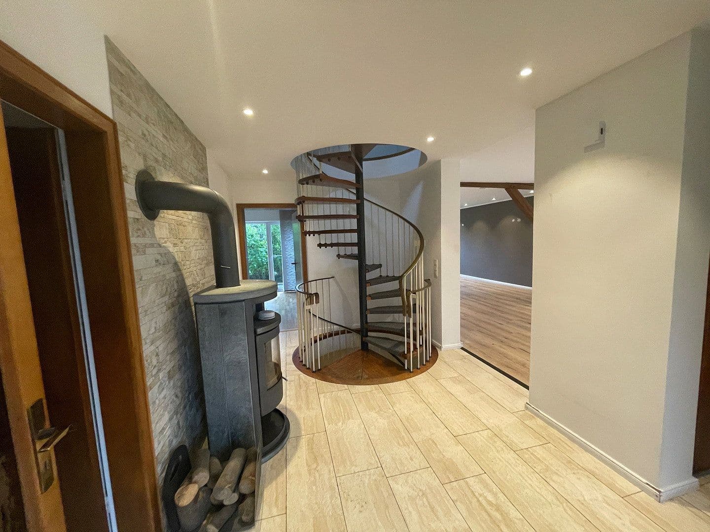 Pronájem domu 115 m², pozemek 1.850 m², Bergisch Gladbach, Severní Porýní-Vestfálsko Pronájem domu 115 m², pozemek 1.850 m², Bergisch Gladbach, Severní Porýní-Vestfálsko