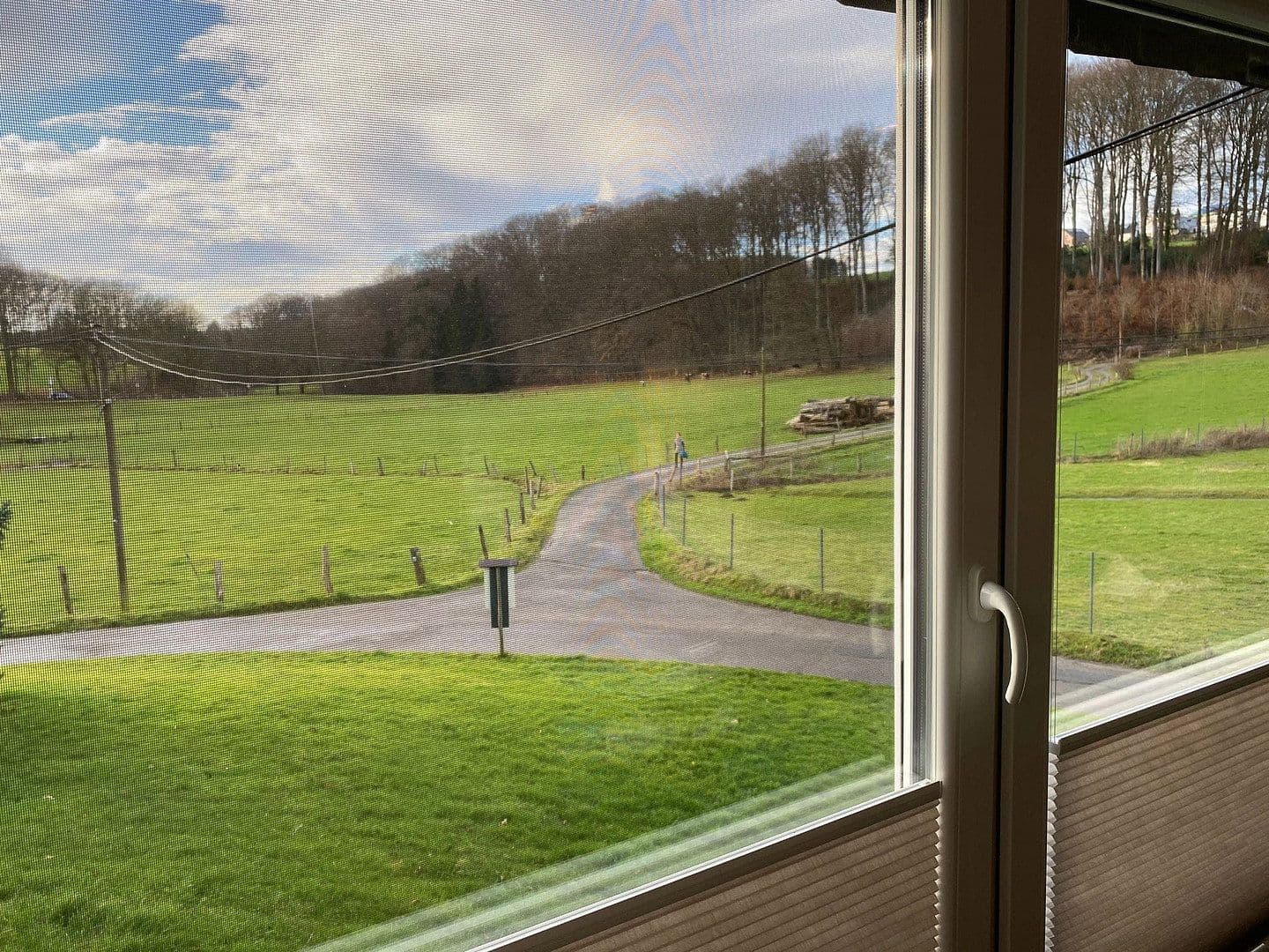 Pronájem domu 115 m², pozemek 1.850 m², Bergisch Gladbach, Severní Porýní-Vestfálsko Pronájem domu 115 m², pozemek 1.850 m², Bergisch Gladbach, Severní Porýní-Vestfálsko