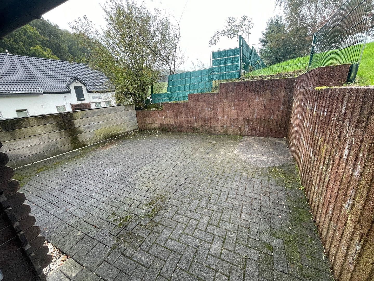 Pronájem domu 115 m², pozemek 1.850 m², Bergisch Gladbach, Severní Porýní-Vestfálsko Pronájem domu 115 m², pozemek 1.850 m², Bergisch Gladbach, Severní Porýní-Vestfálsko