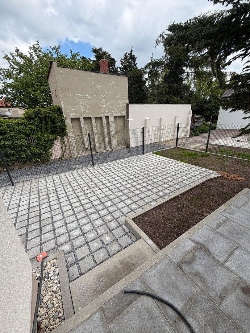 Pronájem domu 152 m², pozemek 110 m², Privatstraße, Dresden, Sasko Pronájem domu 152 m², pozemek 110 m², Privatstraße, Dresden, Sasko