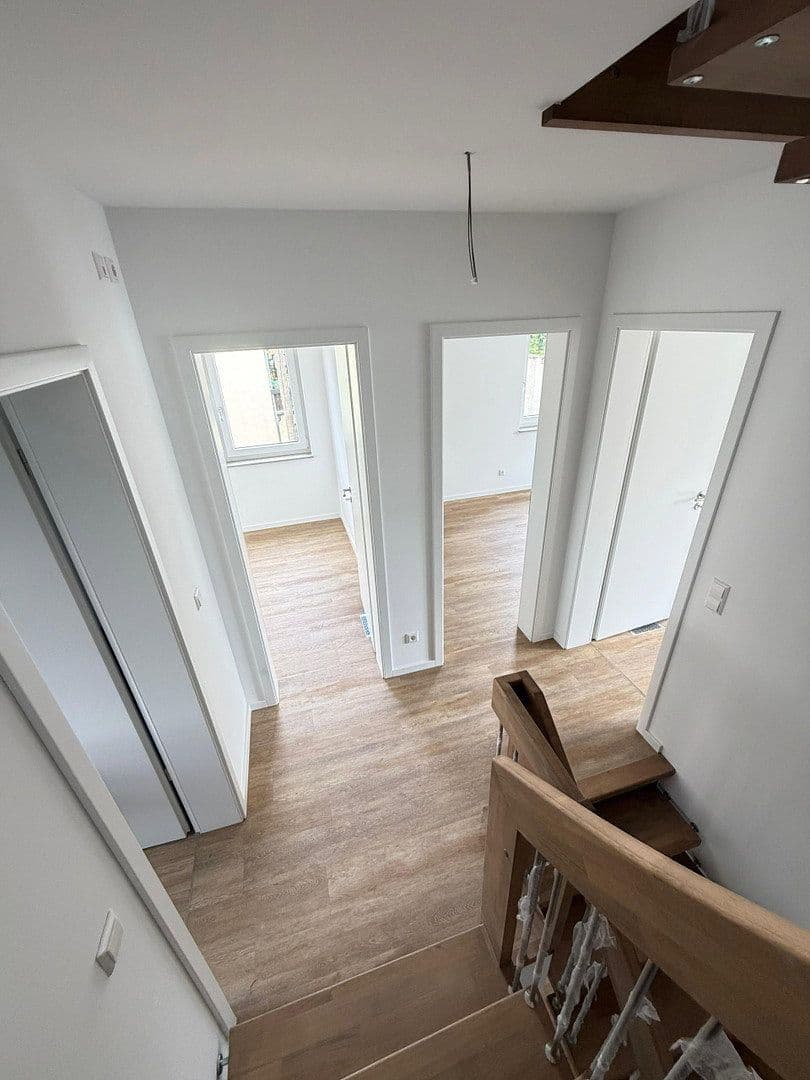 Pronájem domu 152 m², pozemek 110 m², Privatstraße, Dresden, Sasko Pronájem domu 152 m², pozemek 110 m², Privatstraße, Dresden, Sasko
