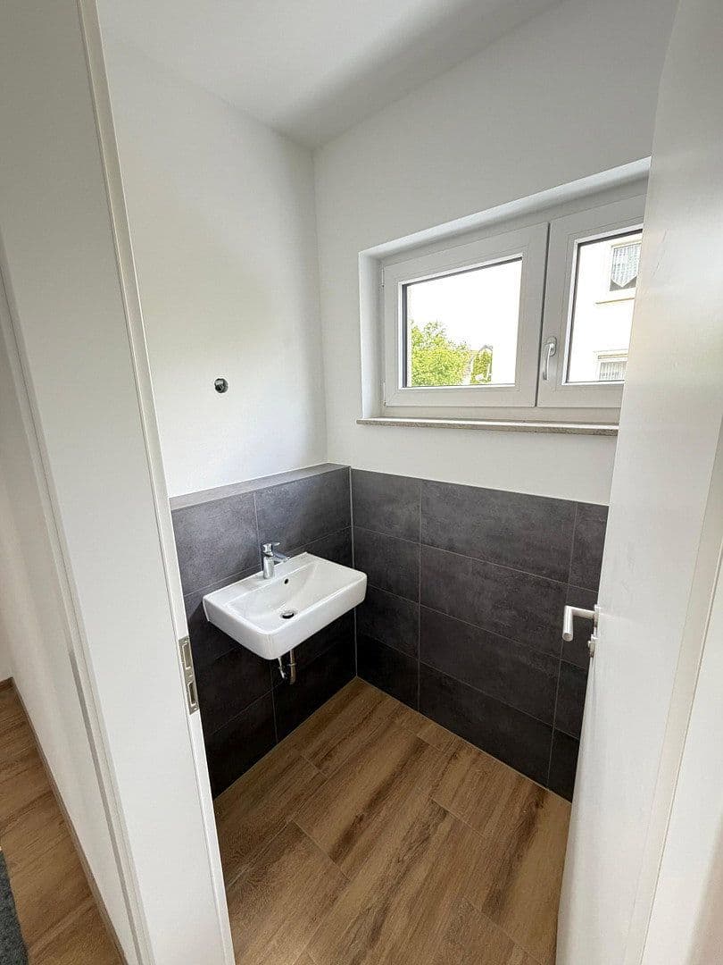 Pronájem domu 152 m², pozemek 110 m², Privatstraße, Dresden, Sasko Pronájem domu 152 m², pozemek 110 m², Privatstraße, Dresden, Sasko