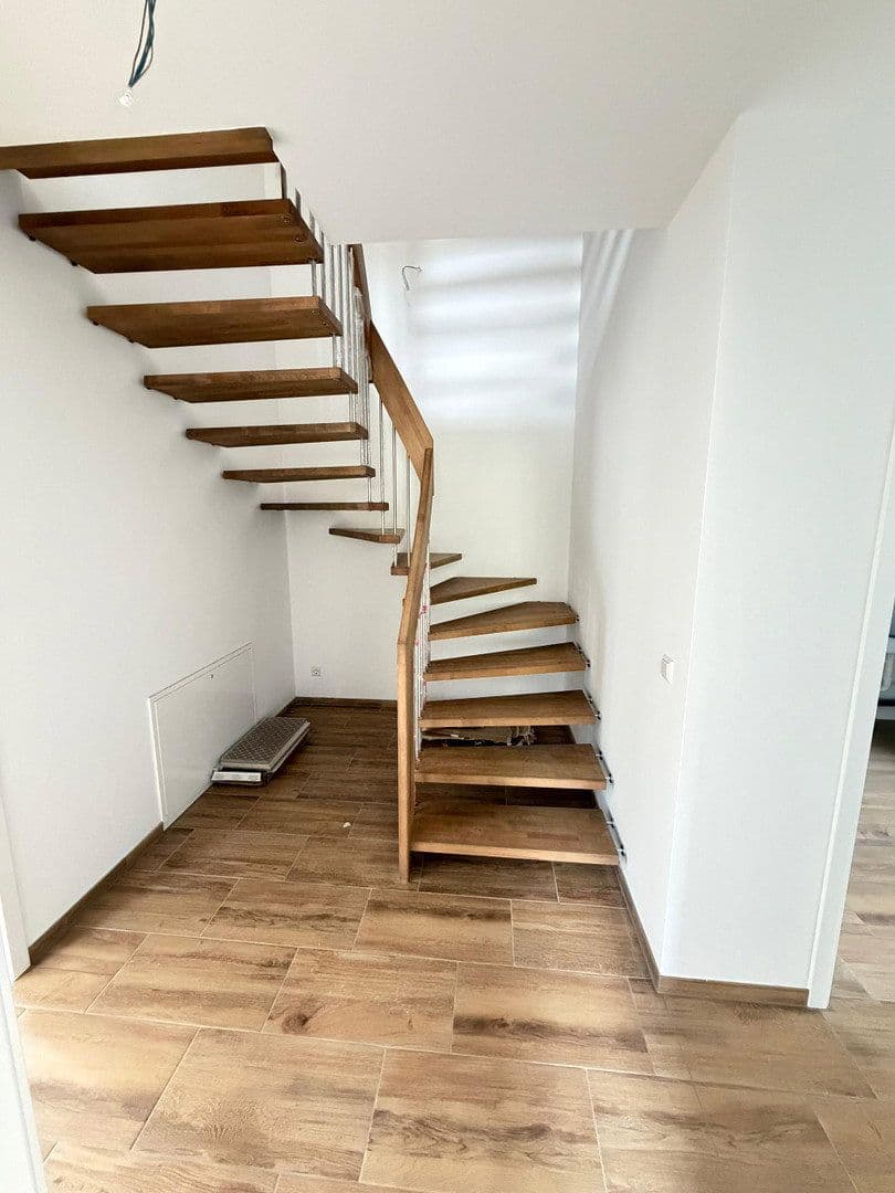 Pronájem domu 152 m², pozemek 110 m², Privatstraße, Dresden, Sasko Pronájem domu 152 m², pozemek 110 m², Privatstraße, Dresden, Sasko