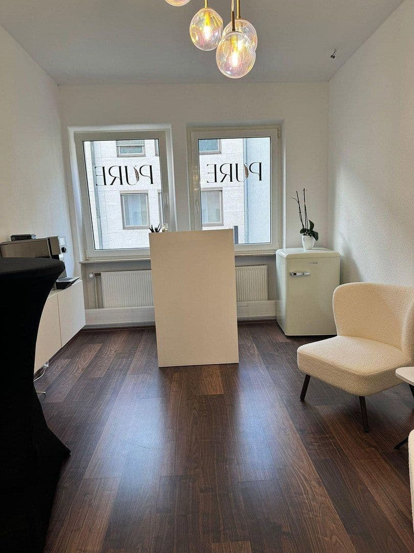 Pronájem nebytového prostoru 45 m², Breite Gasse 1, Nürnberg, Bavorsko Pronájem nebytového prostoru 45 m², Breite Gasse 1, Nürnberg, Bavorsko