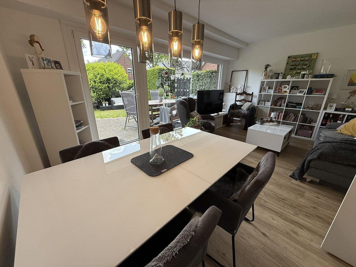 Pronájem bytu 3+1 85 m², Nierster Str. 14a, Meerbusch, Severní Porýní-Vestfálsko Pronájem bytu 3+1 85 m², Nierster Str. 14a, Meerbusch, Severní Porýní-Vestfálsko