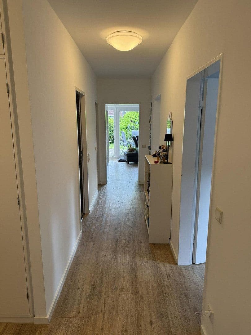 Pronájem bytu 3+1 85 m², Nierster Str. 14a, Meerbusch, Severní Porýní-Vestfálsko Pronájem bytu 3+1 85 m², Nierster Str. 14a, Meerbusch, Severní Porýní-Vestfálsko