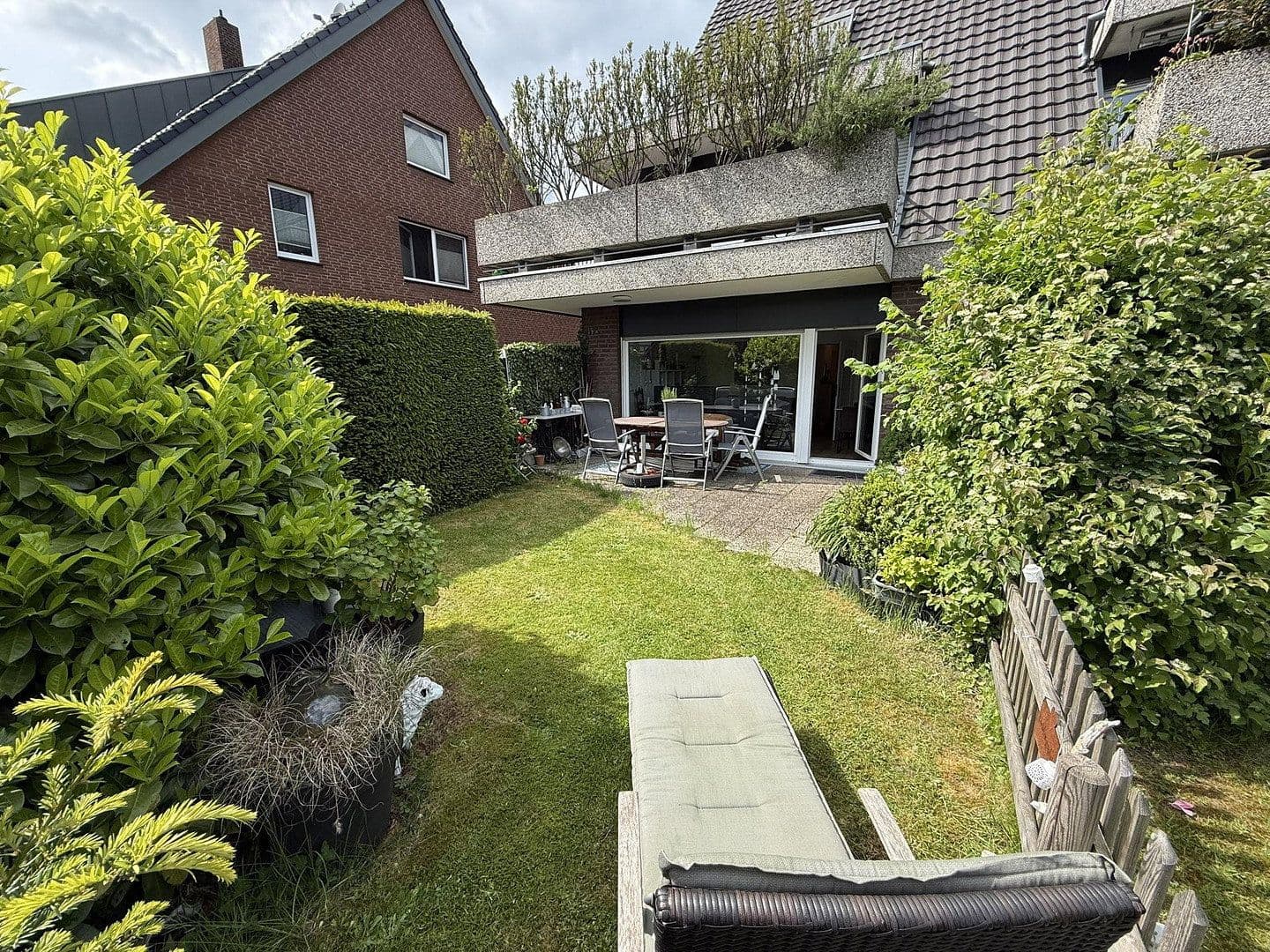 Pronájem bytu 3+1 85 m², Nierster Str. 14a, Meerbusch, Severní Porýní-Vestfálsko Pronájem bytu 3+1 85 m², Nierster Str. 14a, Meerbusch, Severní Porýní-Vestfálsko