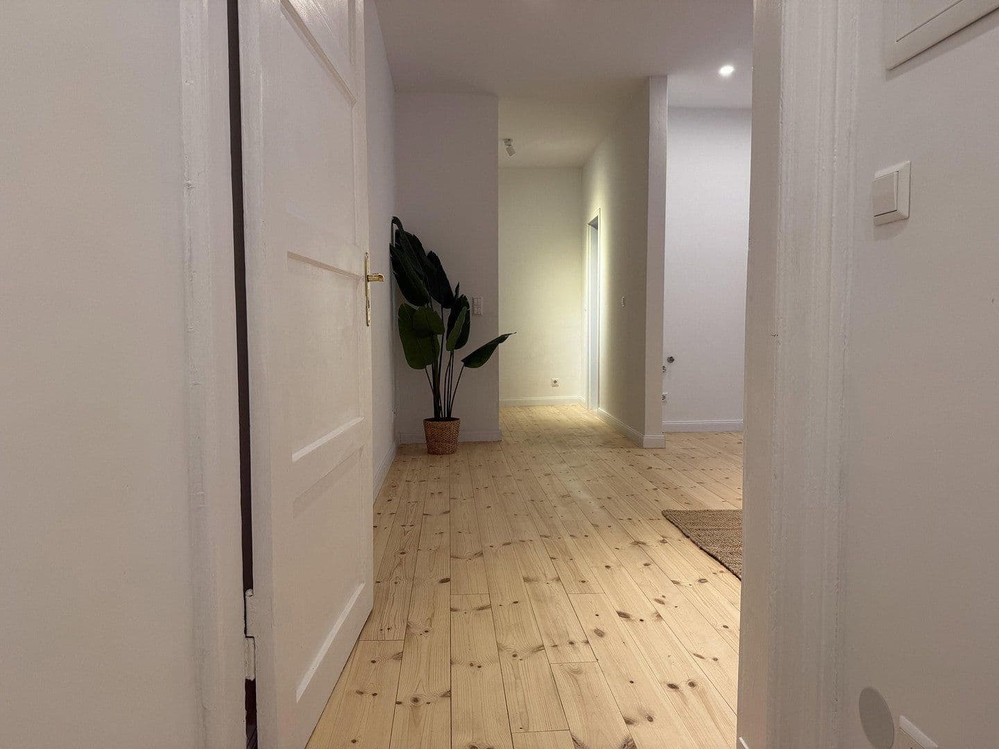 Prodej bytu 2+1 40 m², Berlin, Berlín Prodej bytu 2+1 40 m², Berlin, Berlín