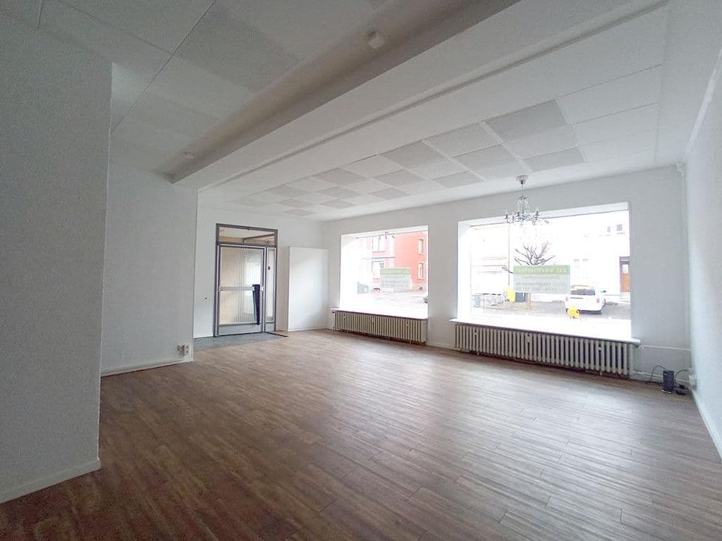 Prodej nebytového prostoru 114 m², Baslerstrasse 55, Lörrach, Bádensko-Württembersko Prodej nebytového prostoru 114 m², Baslerstrasse 55, Lörrach, Bádensko-Württembersko
