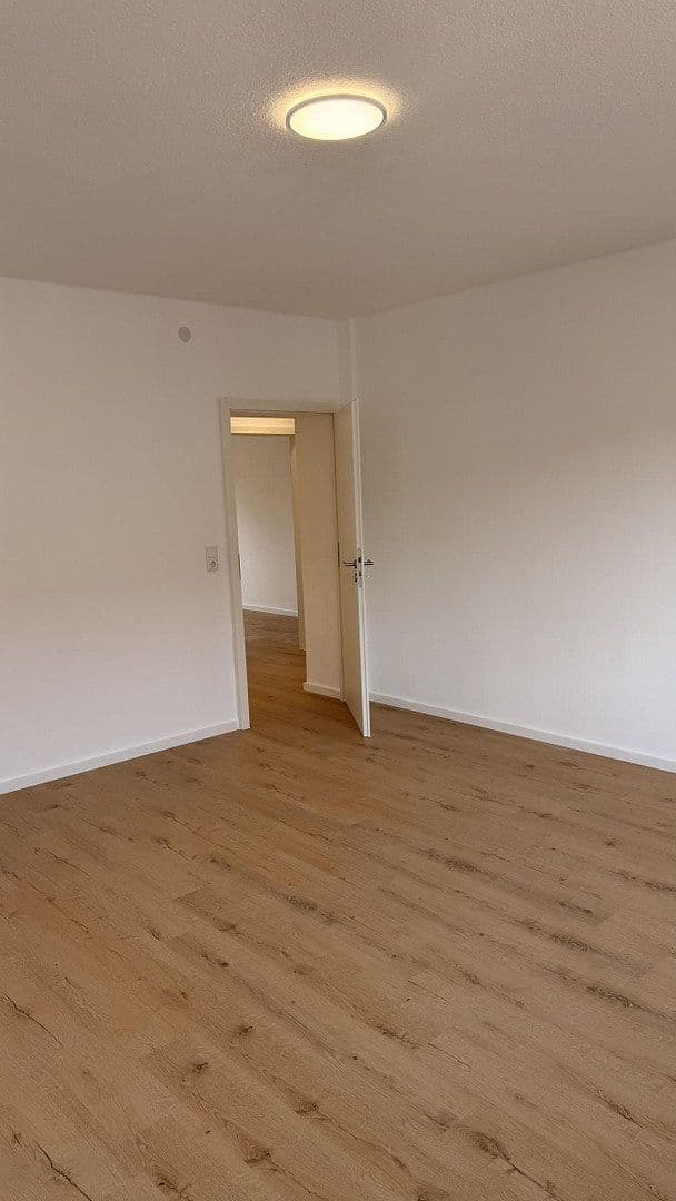 Pronájem bytu 2+1 58 m², Schwarzbach 67, Wuppertal, Severní Porýní-Vestfálsko Pronájem bytu 2+1 58 m², Schwarzbach 67, Wuppertal, Severní Porýní-Vestfálsko