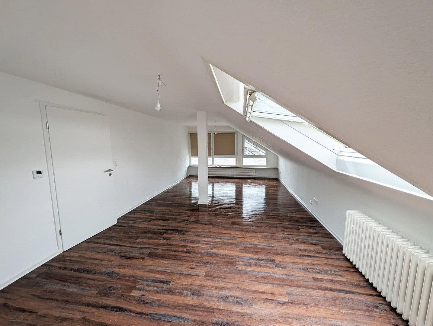 Pronájem bytu 3+1 77 m², Filderstadt, Bádensko-Württembersko Pronájem bytu 3+1 77 m², Filderstadt, Bádensko-Württembersko