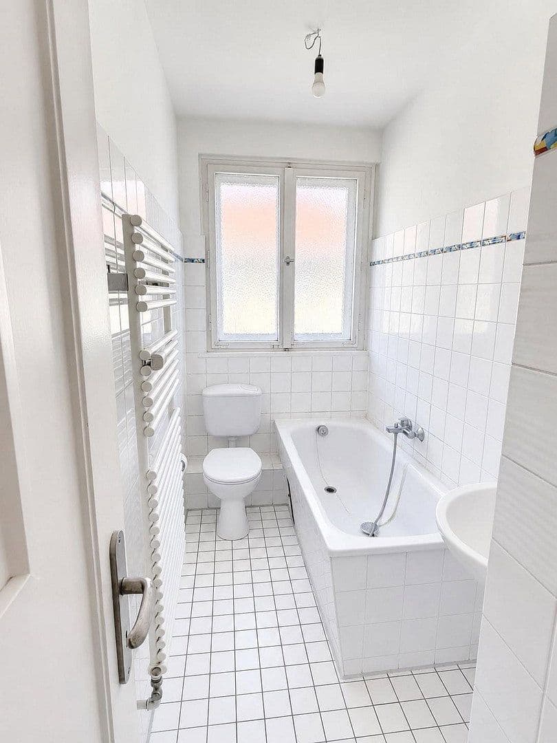 Prodej bytu 3+1 87 m², Kamminer Str., Berlin, Berlín Prodej bytu 3+1 87 m², Kamminer Str., Berlin, Berlín