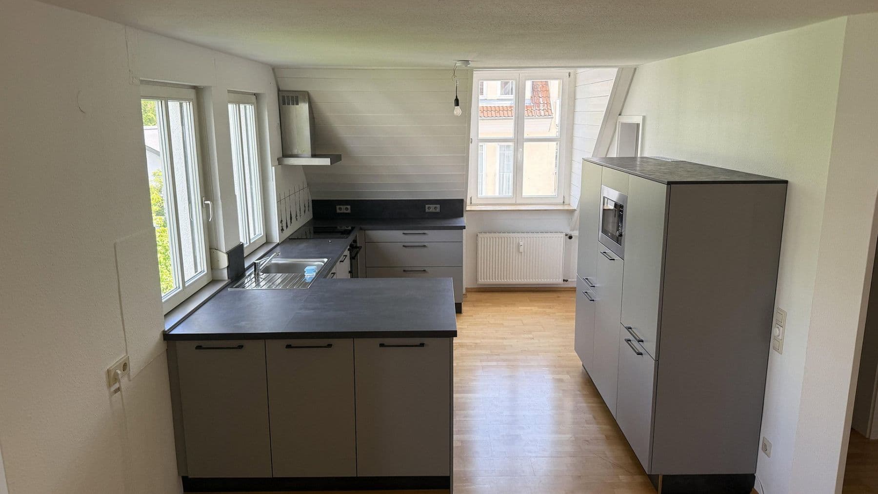 Pronájem bytu 5+kk 220 m², Donaueschingen, Bádensko-Württembersko Pronájem bytu 5+kk 220 m², Donaueschingen, Bádensko-Württembersko
