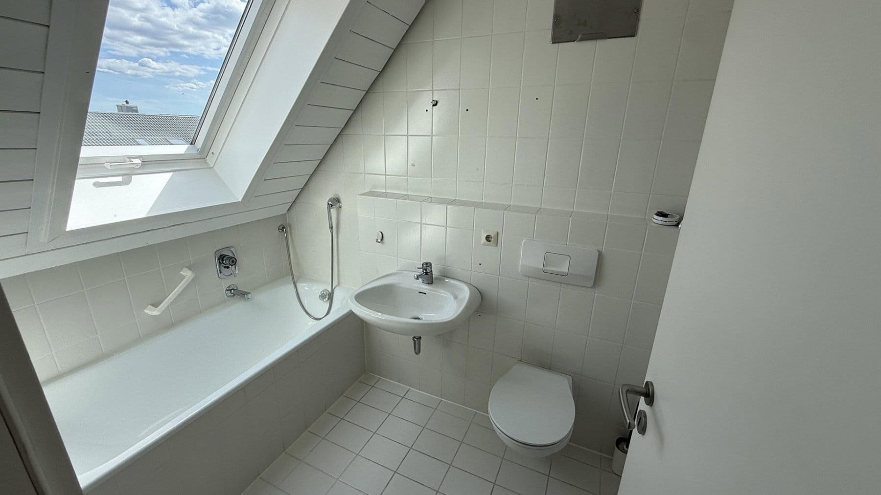 Pronájem bytu 5+kk 220 m², Donaueschingen, Bádensko-Württembersko Pronájem bytu 5+kk 220 m², Donaueschingen, Bádensko-Württembersko