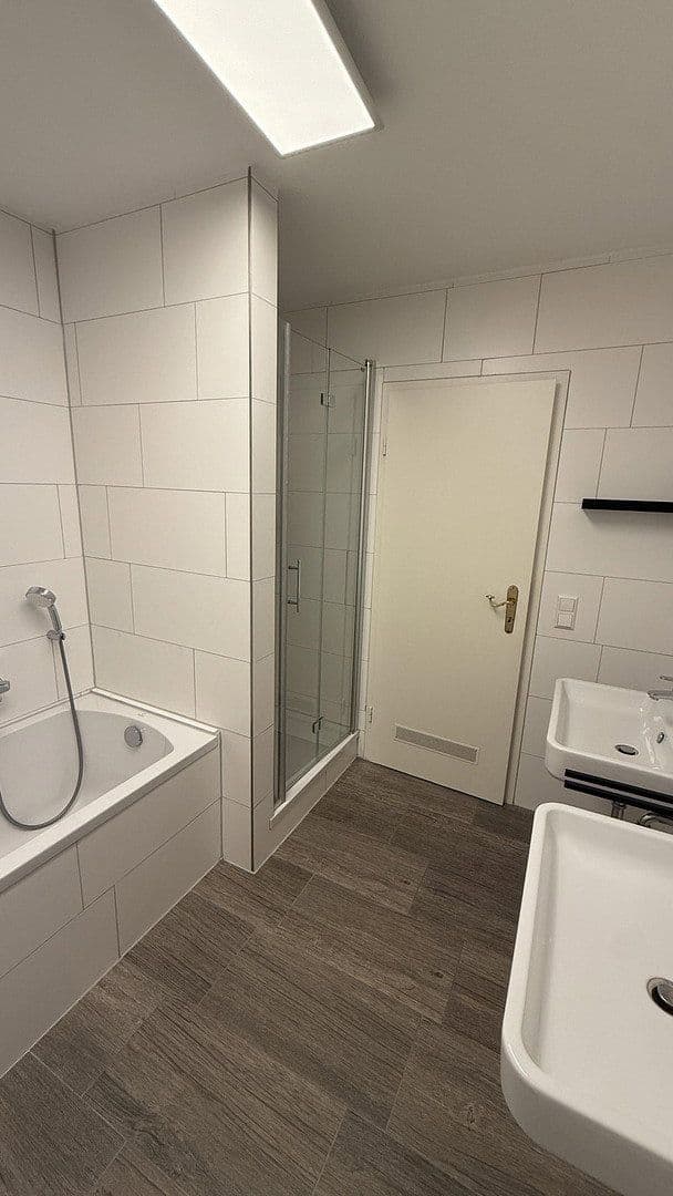 Pronájem bytu 5+kk 220 m², Donaueschingen, Bádensko-Württembersko Pronájem bytu 5+kk 220 m², Donaueschingen, Bádensko-Württembersko