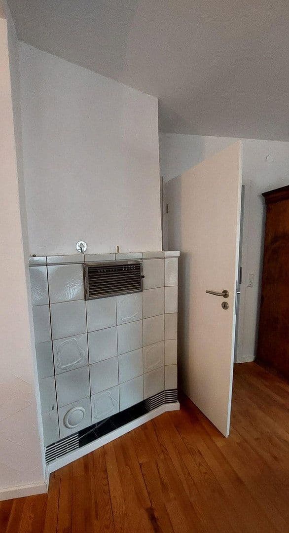 Prodej domu 130 m², pozemek 480 m², Stäffelsbergstraße 8a, Dörrenbach, Porýní-Falc Prodej domu 130 m², pozemek 480 m², Stäffelsbergstraße 8a, Dörrenbach, Porýní-Falc