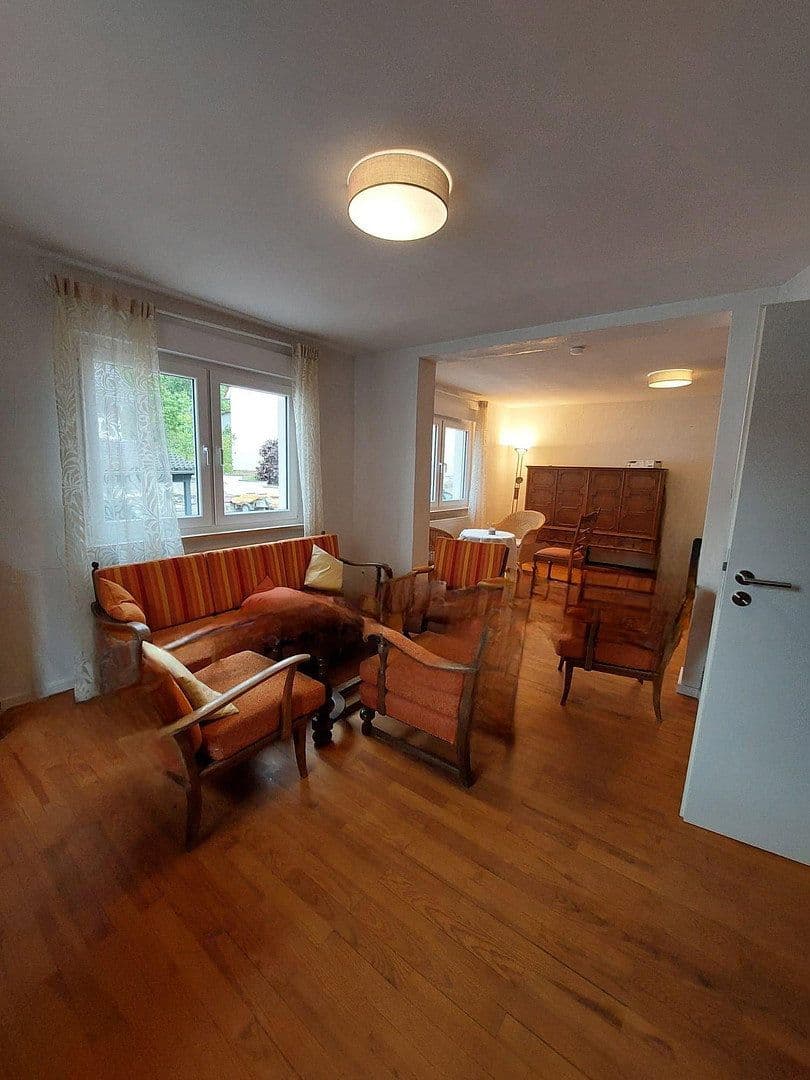 Prodej domu 130 m², pozemek 480 m², Stäffelsbergstraße 8a, Dörrenbach, Porýní-Falc Prodej domu 130 m², pozemek 480 m², Stäffelsbergstraße 8a, Dörrenbach, Porýní-Falc