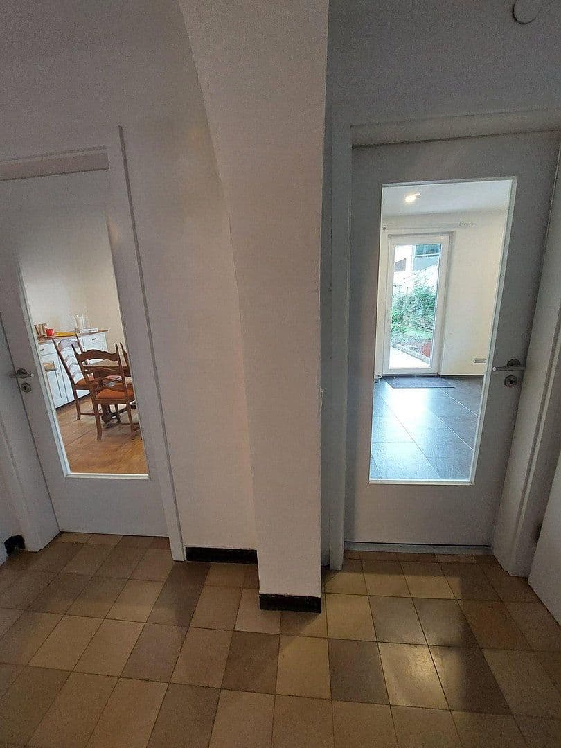 Prodej domu 130 m², pozemek 480 m², Stäffelsbergstraße 8a, Dörrenbach, Porýní-Falc Prodej domu 130 m², pozemek 480 m², Stäffelsbergstraße 8a, Dörrenbach, Porýní-Falc