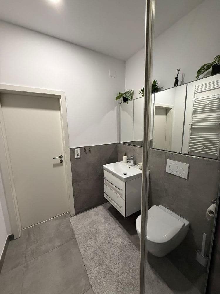 Prodej bytu 3+1 110 m², Krefeld, Severní Porýní-Vestfálsko Prodej bytu 3+1 110 m², Krefeld, Severní Porýní-Vestfálsko