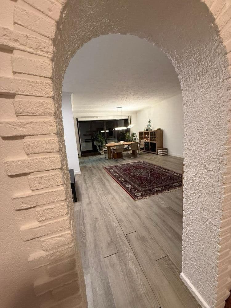 Prodej bytu 3+1 110 m², Krefeld, Severní Porýní-Vestfálsko Prodej bytu 3+1 110 m², Krefeld, Severní Porýní-Vestfálsko