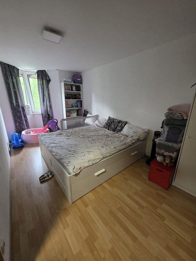 Pronájem bytu 3+1 76 m², Hardenbergstraße 51, Krefeld, Severní Porýní-Vestfálsko Pronájem bytu 3+1 76 m², Hardenbergstraße 51, Krefeld, Severní Porýní-Vestfálsko