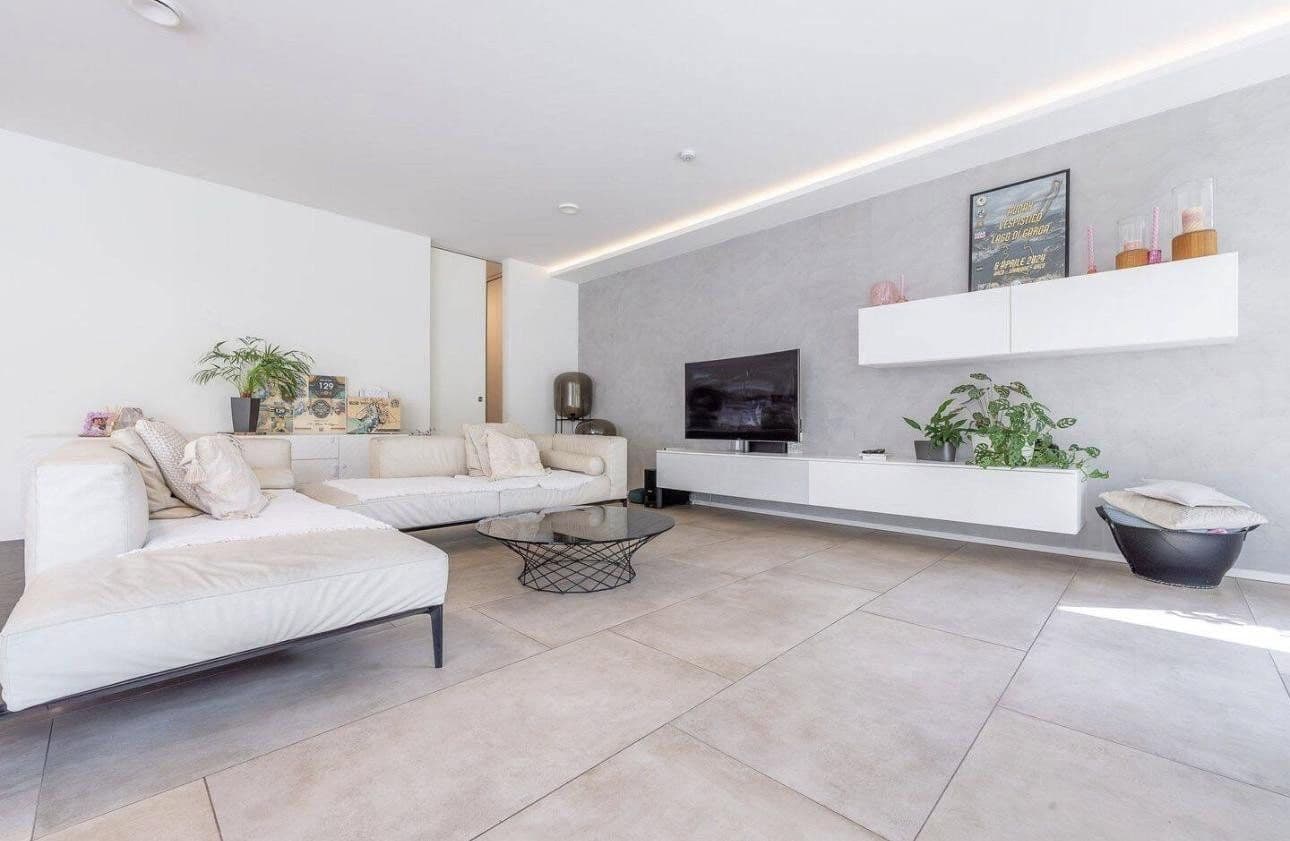 Pronájem bytu 3+1 118 m², Lörrach, Bádensko-Württembersko Pronájem bytu 3+1 118 m², Lörrach, Bádensko-Württembersko