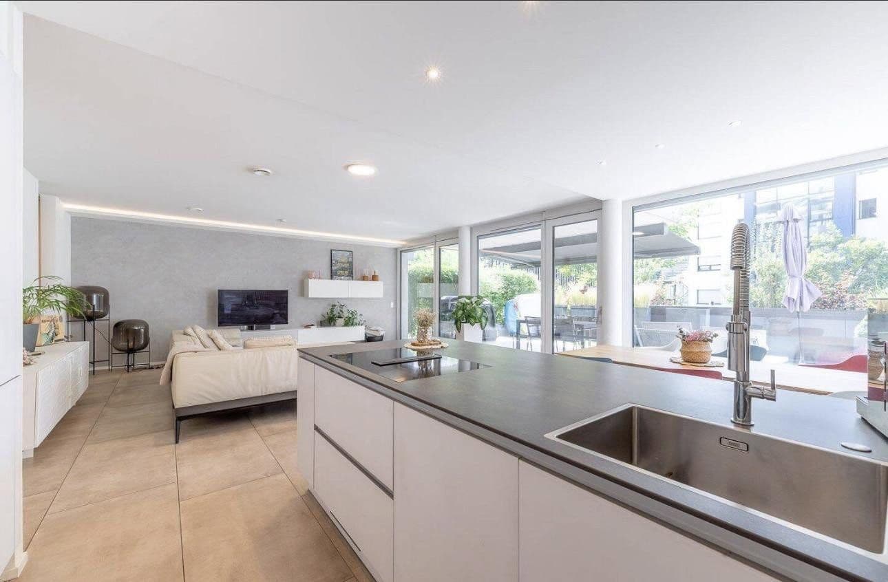 Pronájem bytu 3+1 118 m², Lörrach, Bádensko-Württembersko Pronájem bytu 3+1 118 m², Lörrach, Bádensko-Württembersko
