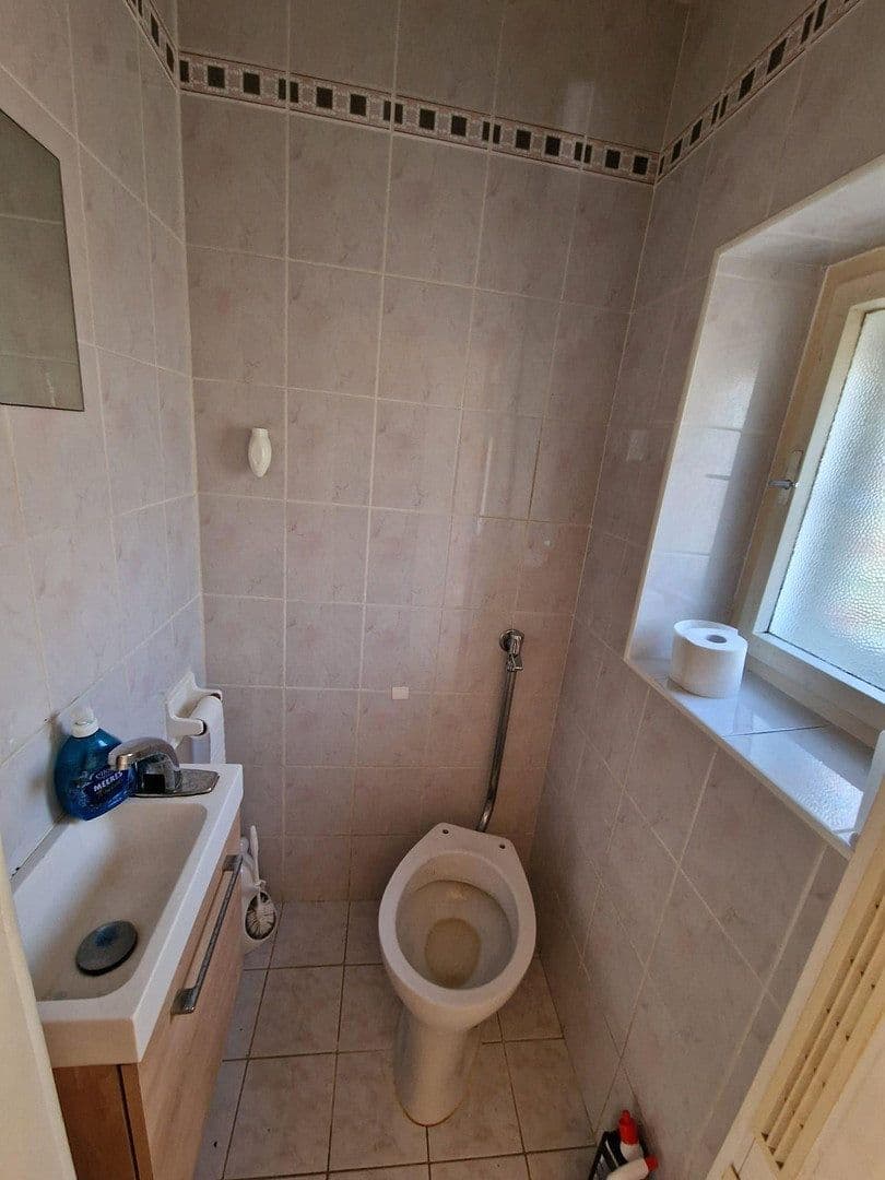 Prodej domu 130 m², pozemek 1.450 m², Fritz-Reuter-Str., Schulzendorf, Braniborsko Prodej domu 130 m², pozemek 1.450 m², Fritz-Reuter-Str., Schulzendorf, Braniborsko