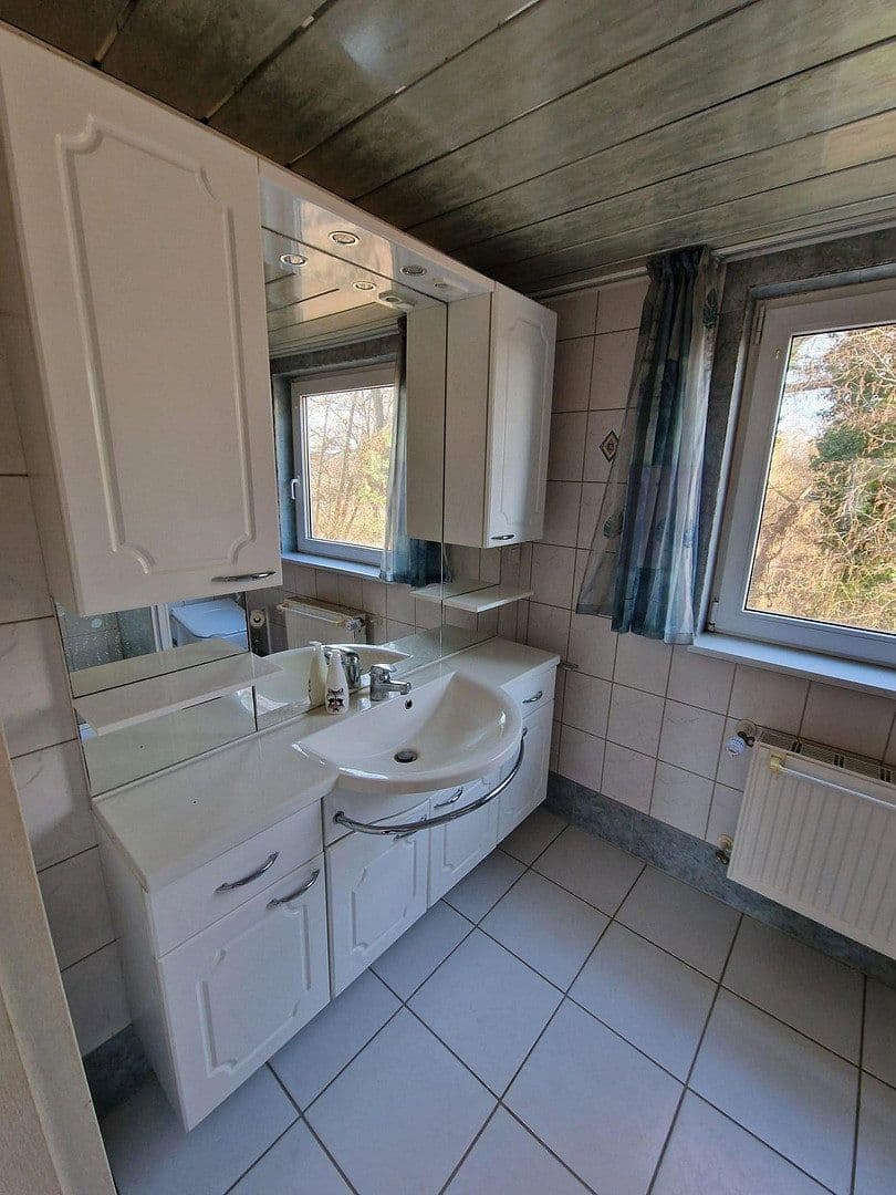 Prodej domu 130 m², pozemek 1.450 m², Fritz-Reuter-Str., Schulzendorf, Braniborsko Prodej domu 130 m², pozemek 1.450 m², Fritz-Reuter-Str., Schulzendorf, Braniborsko
