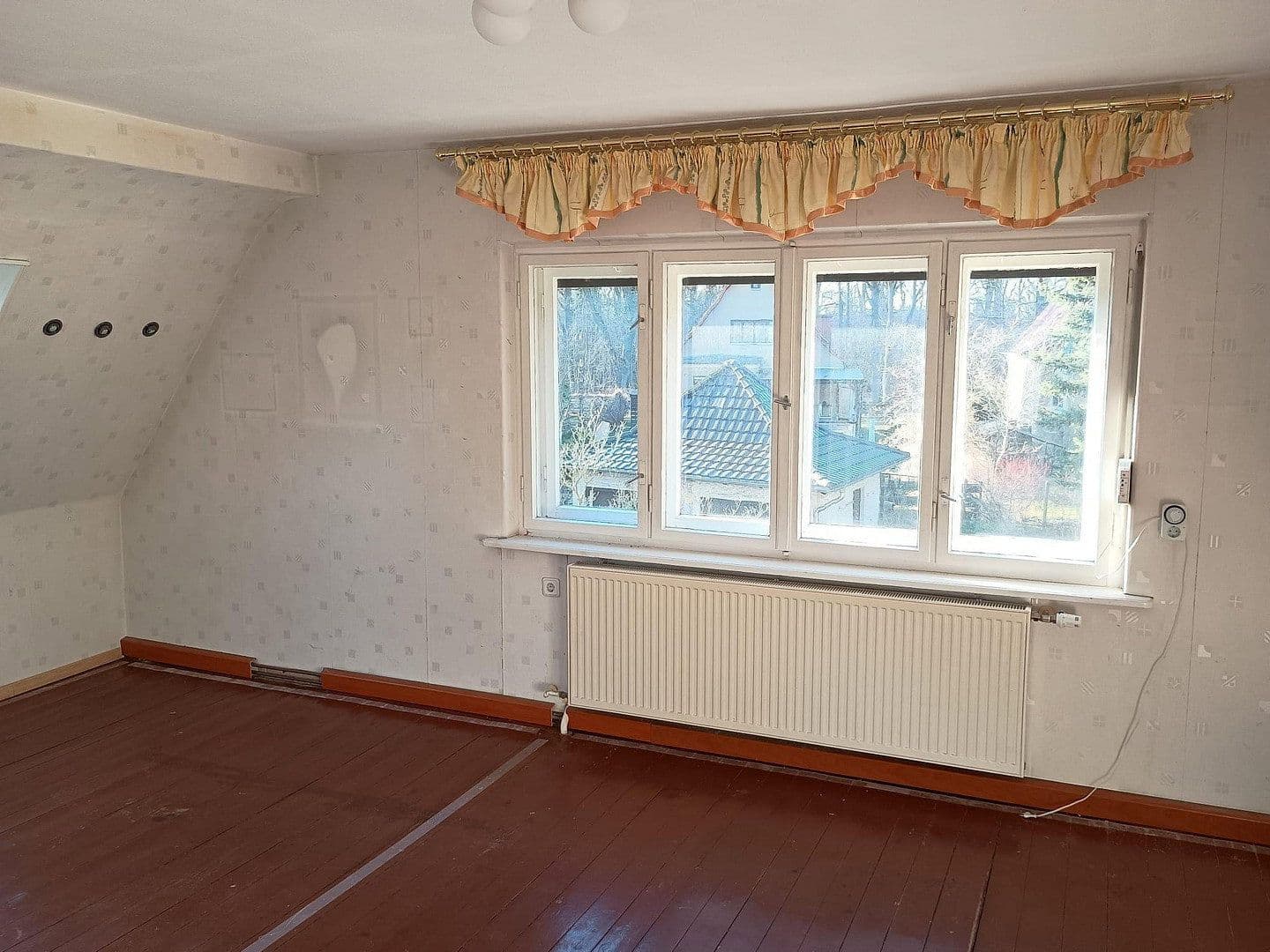 Prodej domu 130 m², pozemek 1.450 m², Fritz-Reuter-Str., Schulzendorf, Braniborsko Prodej domu 130 m², pozemek 1.450 m², Fritz-Reuter-Str., Schulzendorf, Braniborsko