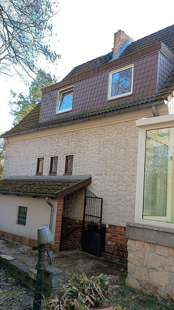 Prodej domu 130 m², pozemek 1.450 m², Fritz-Reuter-Str., Schulzendorf, Braniborsko Prodej domu 130 m², pozemek 1.450 m², Fritz-Reuter-Str., Schulzendorf, Braniborsko