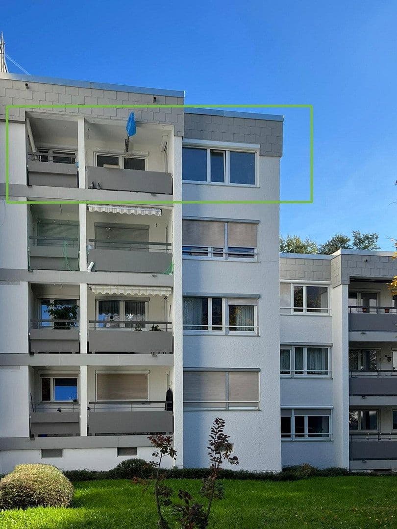 Pronájem bytu 3+kk 91 m², Esslingen am Neckar, Bádensko-Württembersko Pronájem bytu 3+kk 91 m², Esslingen am Neckar, Bádensko-Württembersko