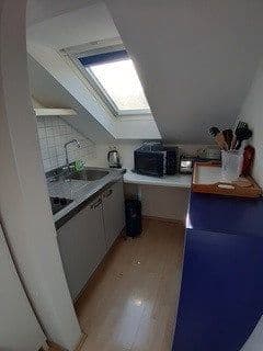 Pronájem bytu 1+1 30 m², Mierendorffstraße 32, Langen, Hessen Pronájem bytu 1+1 30 m², Mierendorffstraße 32, Langen, Hessen