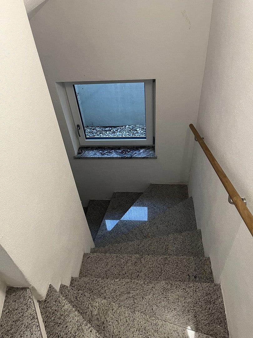 Pronájem domu 404 m², pozemek 600 m², Geretsried, Bavorsko Pronájem domu 404 m², pozemek 600 m², Geretsried, Bavorsko