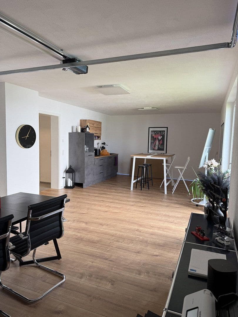 Pronájem domu 404 m², pozemek 600 m², Geretsried, Bavorsko Pronájem domu 404 m², pozemek 600 m², Geretsried, Bavorsko