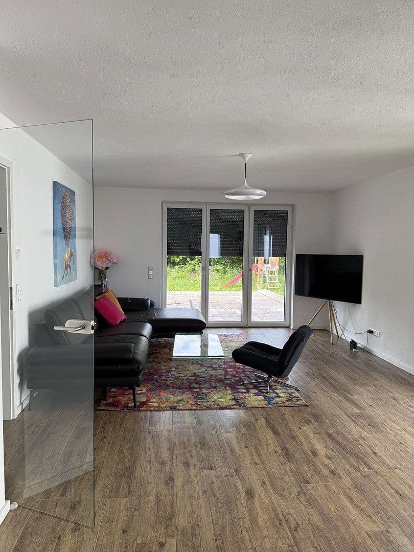Pronájem domu 404 m², pozemek 600 m², Geretsried, Bavorsko Pronájem domu 404 m², pozemek 600 m², Geretsried, Bavorsko