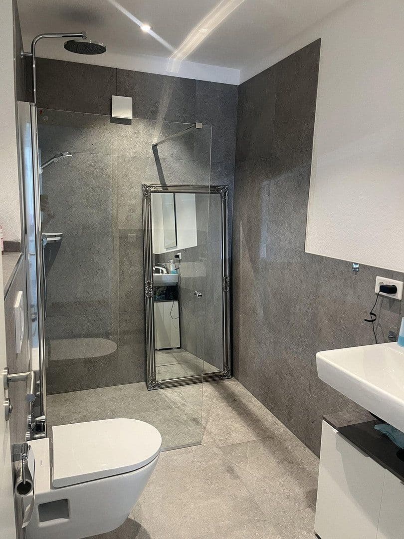 Pronájem domu 404 m², pozemek 600 m², Geretsried, Bavorsko Pronájem domu 404 m², pozemek 600 m², Geretsried, Bavorsko