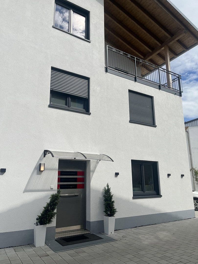 Pronájem domu 404 m², pozemek 600 m², Geretsried, Bavorsko Pronájem domu 404 m², pozemek 600 m², Geretsried, Bavorsko