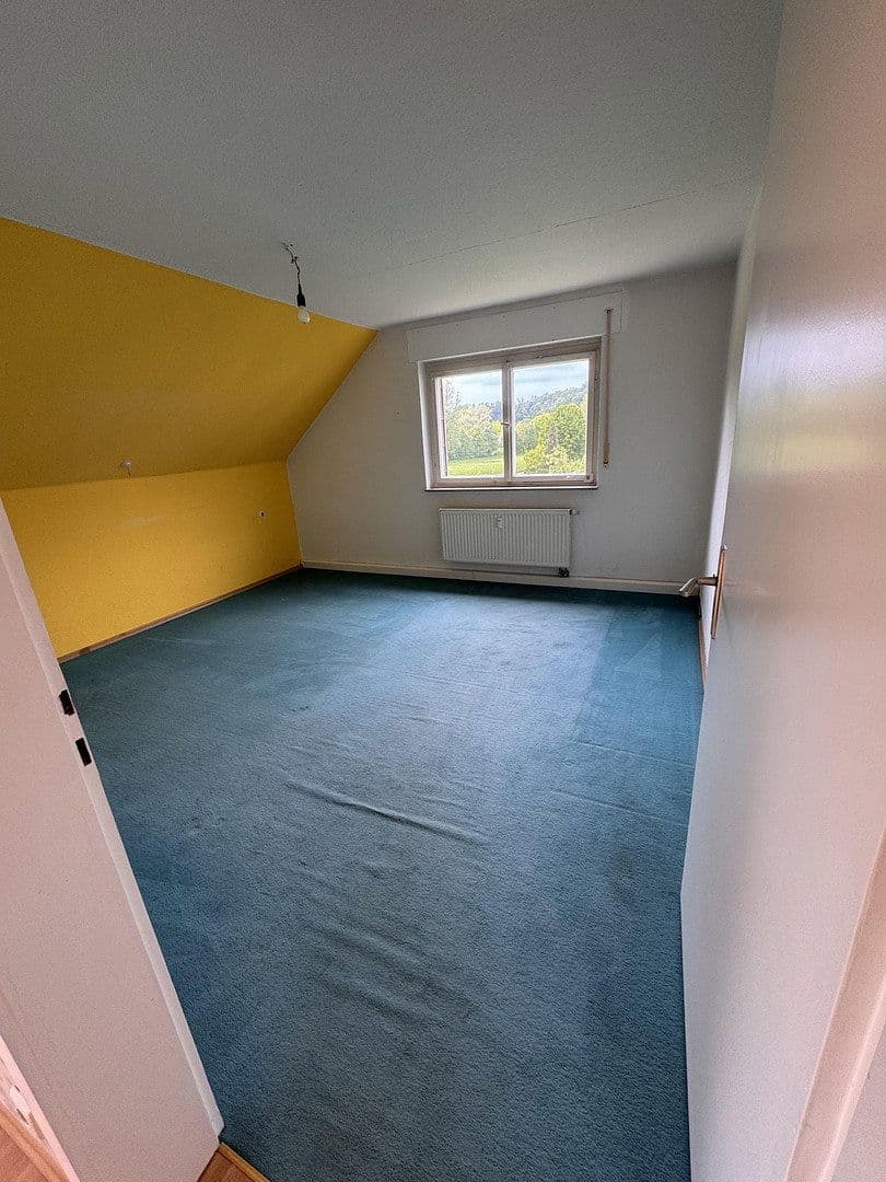 Pronájem bytu 4+1 65 m², Kirchberger Straße 7, Burgstetten, Bádensko-Württembersko Pronájem bytu 4+1 65 m², Kirchberger Straße 7, Burgstetten, Bádensko-Württembersko