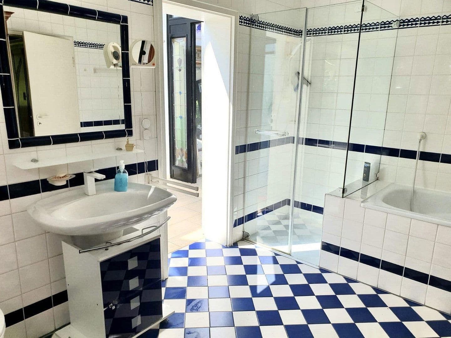 Prodej domu 250 m², pozemek 604 m², Bochum, Severní Porýní-Vestfálsko Prodej domu 250 m², pozemek 604 m², Bochum, Severní Porýní-Vestfálsko