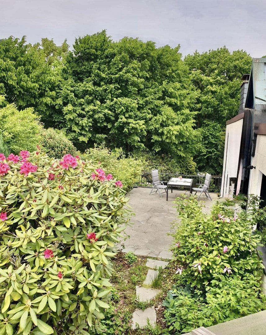 Prodej domu 250 m², pozemek 604 m², Bochum, Severní Porýní-Vestfálsko Prodej domu 250 m², pozemek 604 m², Bochum, Severní Porýní-Vestfálsko