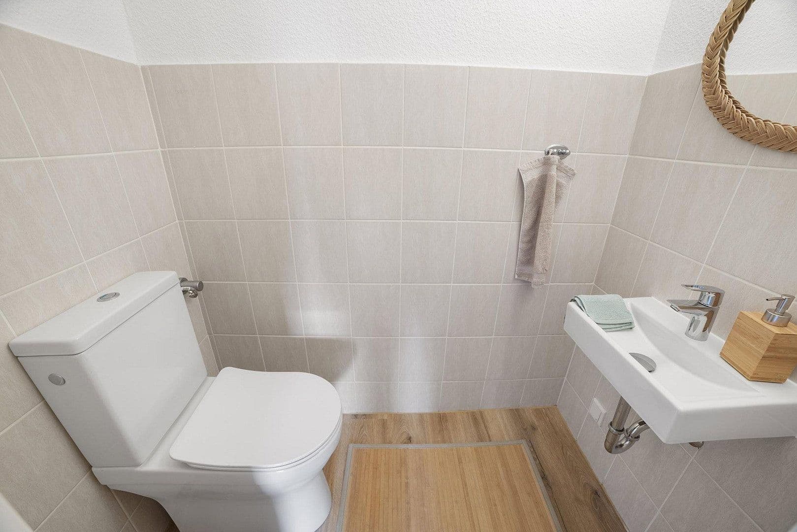 Prodej bytu 3+kk 84 m², Maisstraße 32, Duisburg, Severní Porýní-Vestfálsko Prodej bytu 3+kk 84 m², Maisstraße 32, Duisburg, Severní Porýní-Vestfálsko
