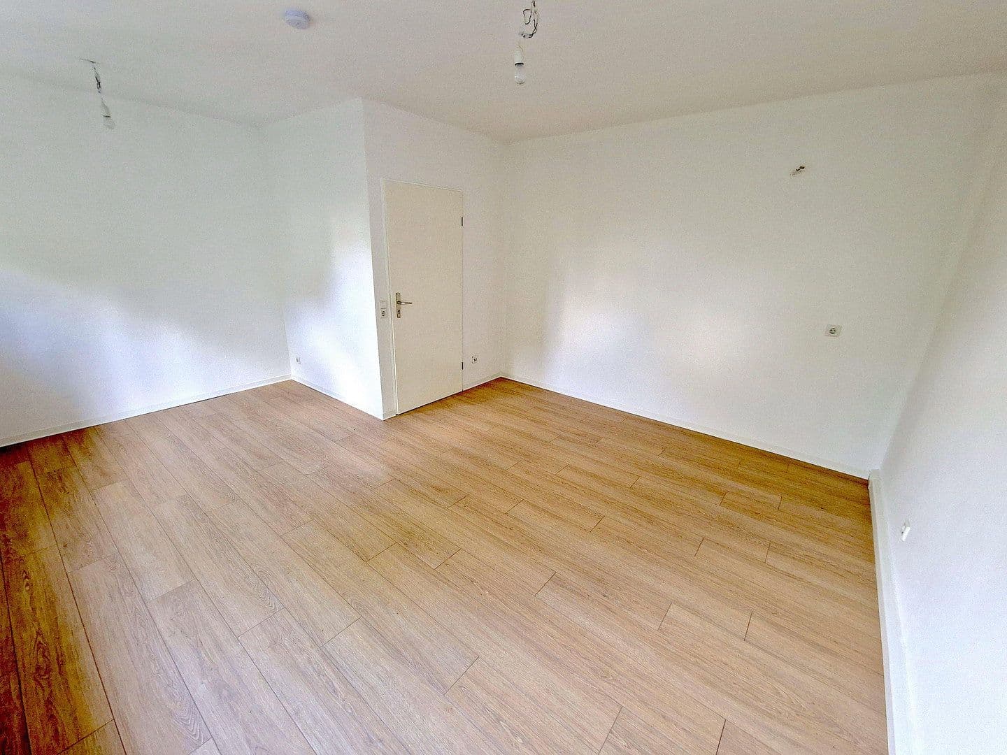 Prodej bytu 3+1 78 m², Bad Ditzenbach, Bádensko-Württembersko Prodej bytu 3+1 78 m², Bad Ditzenbach, Bádensko-Württembersko