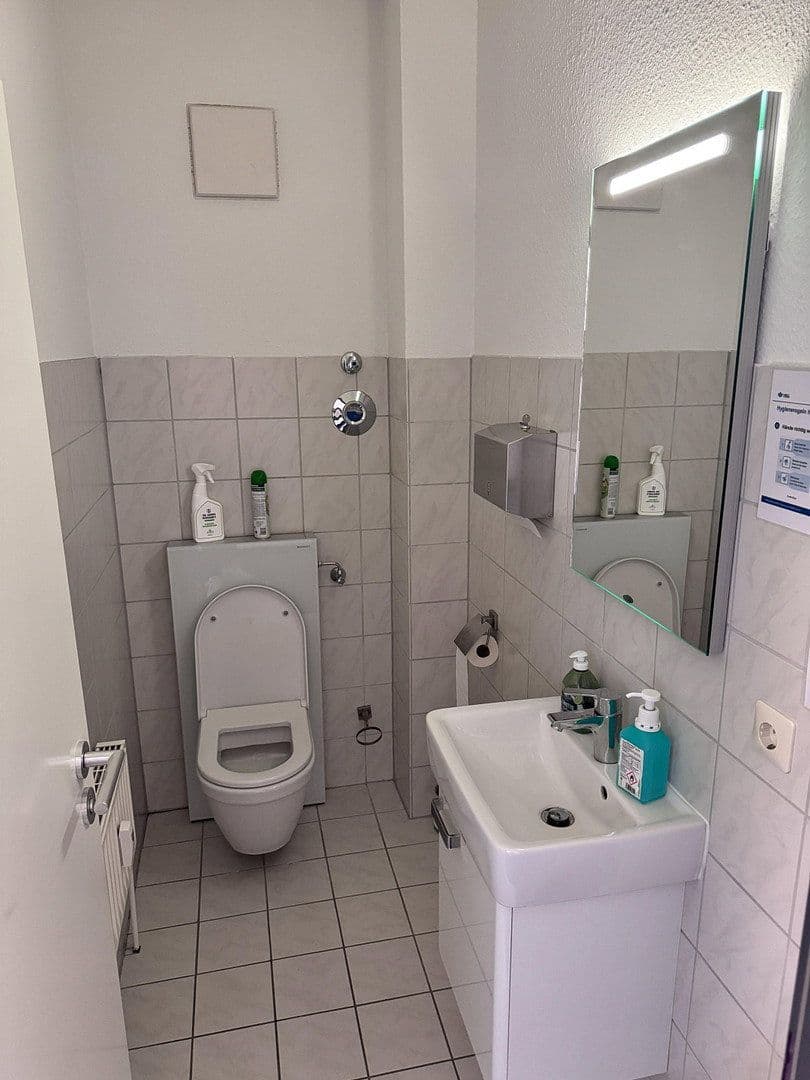 Pronájem kanceláře 112 m², Badstraße 24a, Offenburg, Bádensko-Württembersko Pronájem kanceláře 112 m², Badstraße 24a, Offenburg, Bádensko-Württembersko