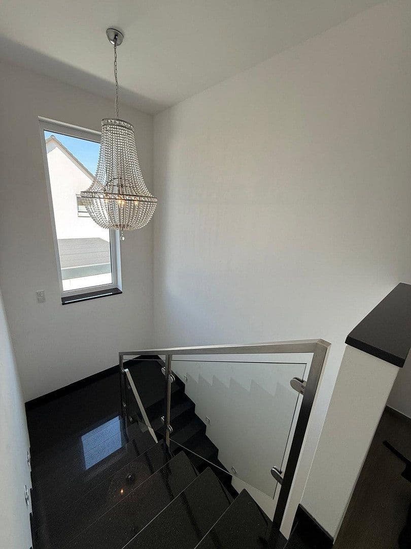 Prodej domu 221 m², pozemek 575 m², Wennigsen (Deister), Dolní Sasko Prodej domu 221 m², pozemek 575 m², Wennigsen (Deister), Dolní Sasko