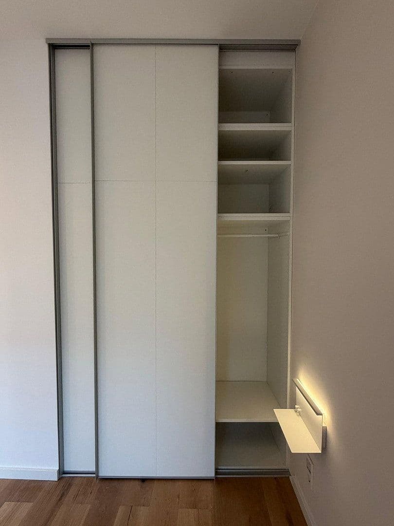 Pronájem bytu 2+1 60 m², Darmstadt, Hessen Pronájem bytu 2+1 60 m², Darmstadt, Hessen