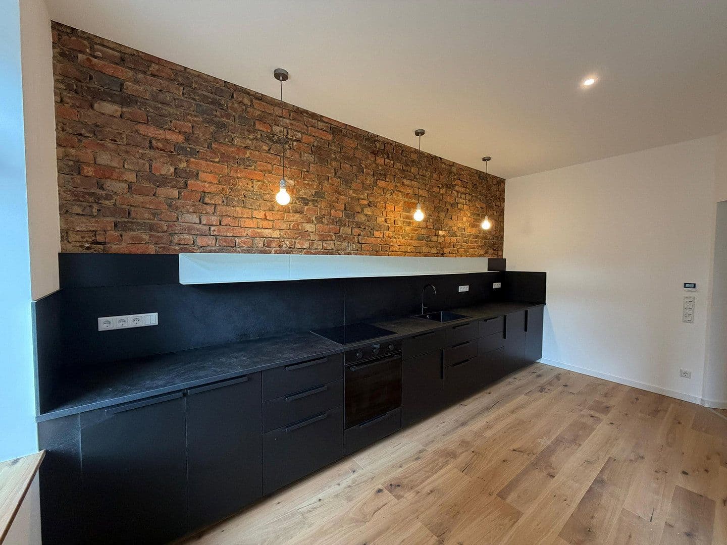 Pronájem bytu 2+1 60 m², Darmstadt, Hessen Pronájem bytu 2+1 60 m², Darmstadt, Hessen