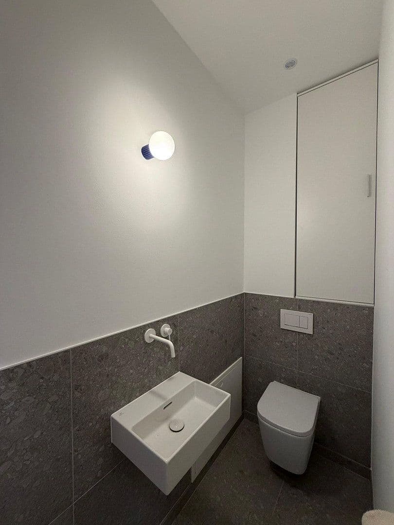 Pronájem bytu 2+1 60 m², Darmstadt, Hessen Pronájem bytu 2+1 60 m², Darmstadt, Hessen