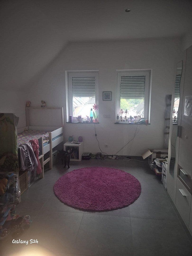 Pronájem bytu 3+1 110 m², Rodgau, Hessen Pronájem bytu 3+1 110 m², Rodgau, Hessen